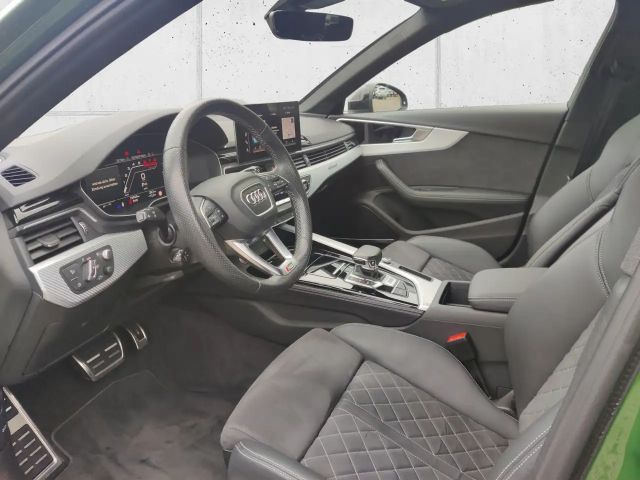 Audi RS4 Avant Quattro