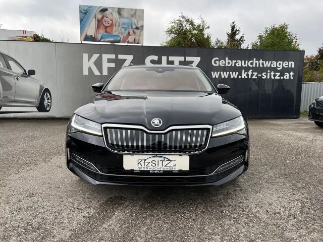 Skoda Superb PlugIn-Hybrid Style Style