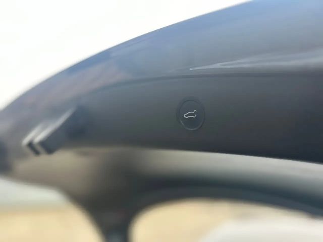 Tesla Model 3 AWD Dual Motor Long Range