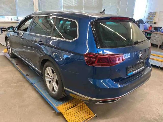 Volkswagen Passat DSG Elegance Elegance Variant