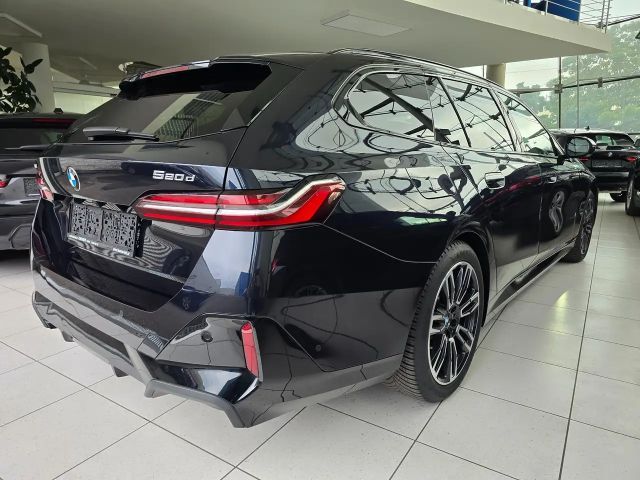 BMW 520 520d M-Sport Touring xDrive