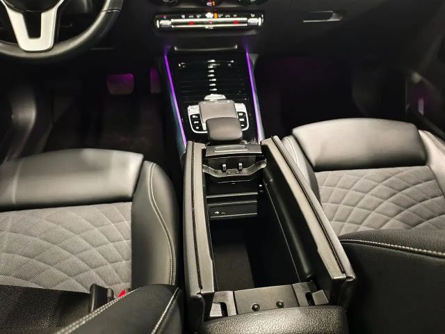 Mercedes-Benz GLB 200 4MATIC GLB 200 d