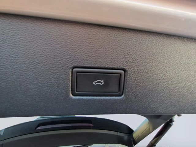 Volkswagen T-Roc 1.5 TSI DSG R-Line