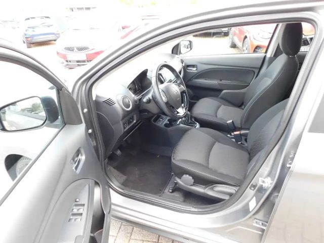 Mitsubishi Space Star Star