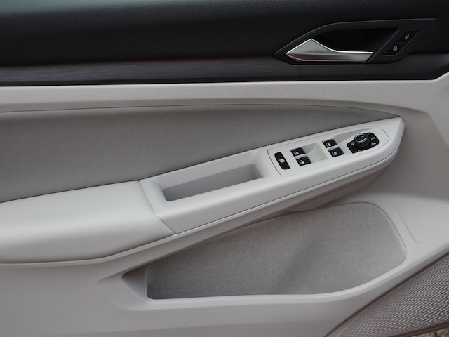 Volkswagen Golf 1.5 TSI Golf VIII Style