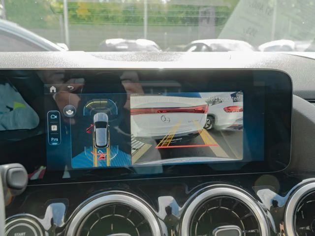 Mercedes-Benz GLA 180 Progressive