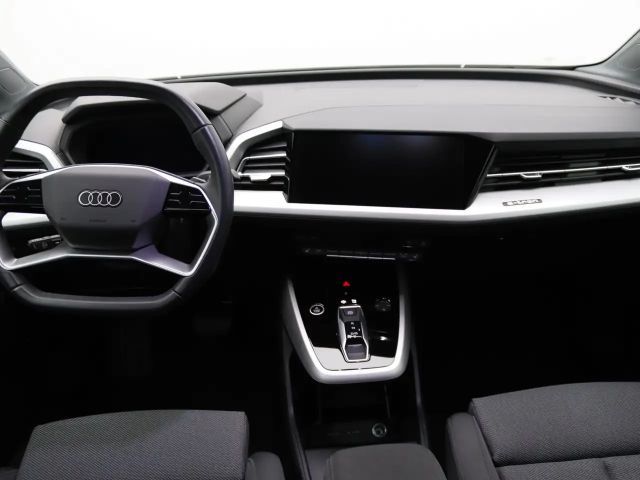Audi Q4 e-tron advanced 45 / MMI-Navi plus, AHK, LED