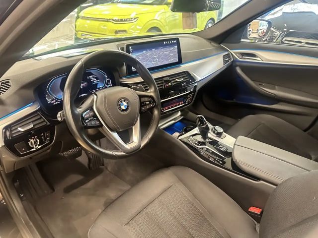 BMW 530 530e Sedan