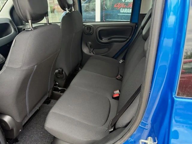 Fiat Panda Hybrid 1,0 70 PS mit Tempomat