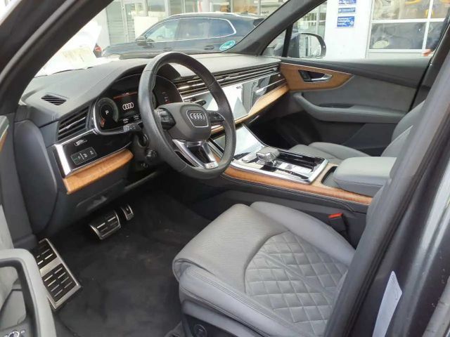 Audi Q7 50 TDI S-Line