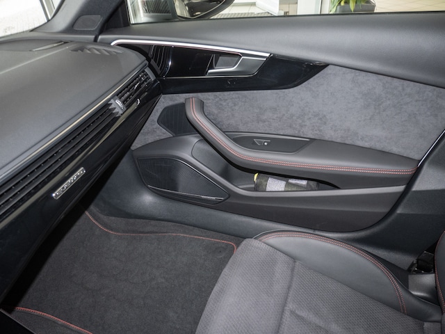 Audi A4 40 TFSI Avant Quattro S-Line S-Tronic