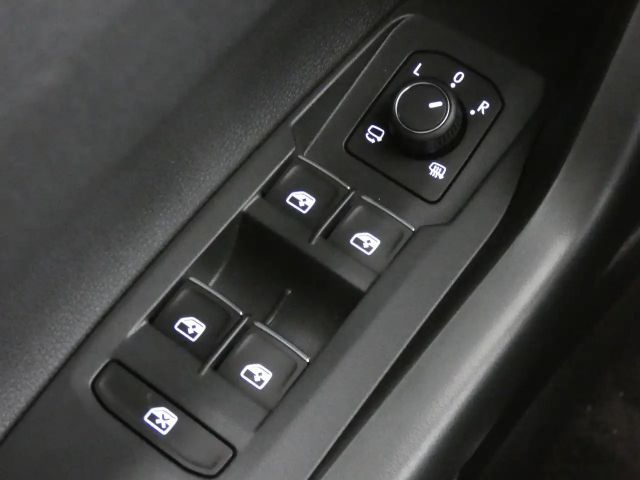 Volkswagen Polo 1.0 TSI DSG R-Line