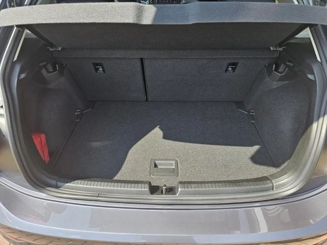 Volkswagen Polo 1.0 TSI DSG Style