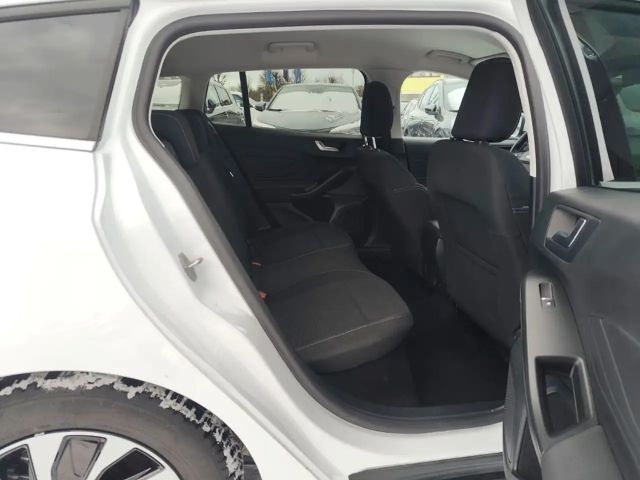 Ford Focus Titanium Wagon