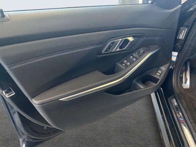 BMW 320 320i Touring