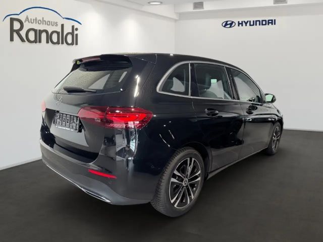 Mercedes-Benz B 200 EU6d++Wenige KM!++Schwenkbare AHK!++Kamera