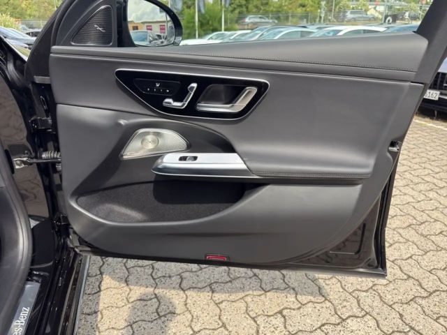 Mercedes-Benz E 300 E 300 e