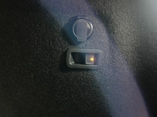 Volkswagen Golf Life Variant