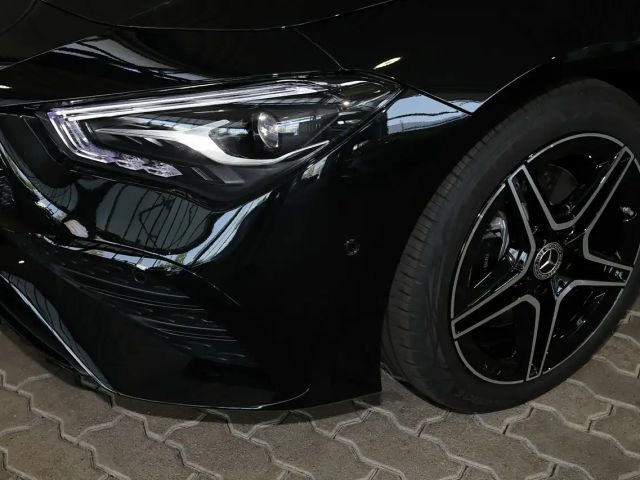 Mercedes-Benz CLA 200 AMG Line