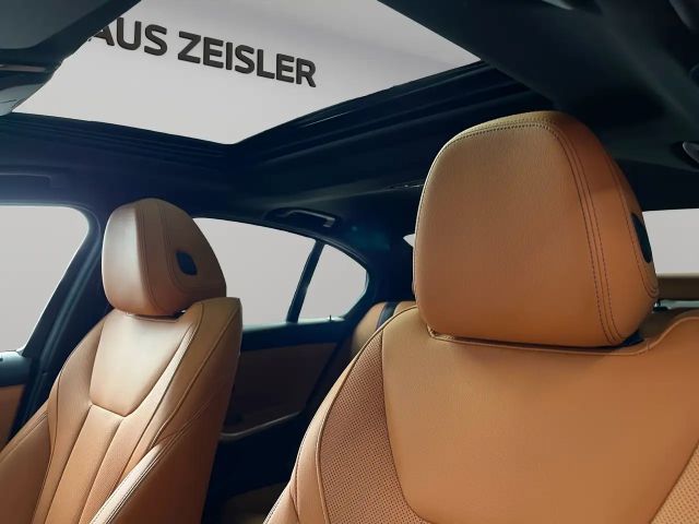 BMW 330 330i M-Sport Sedan