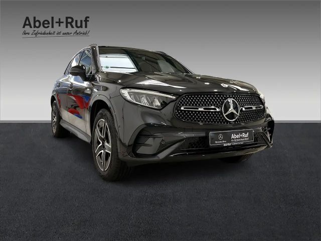 Mercedes-Benz GLC 300 4MATIC AMG Line