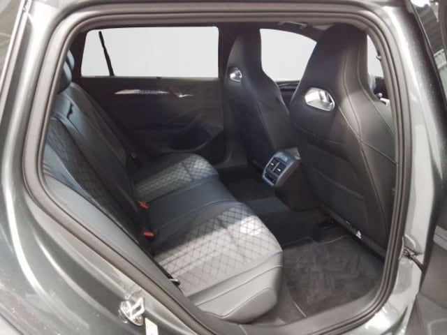 Volkswagen Passat 4Motion DSG R-Line Variant