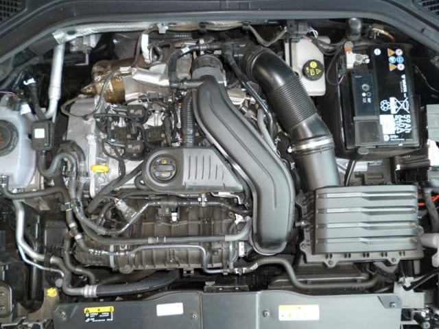 Volkswagen T-Roc 1.5 TSI/DSG*Move*LED*KAMERA*ACC*NAVI*SHZG *