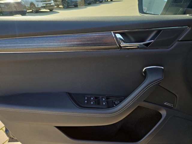 Skoda Superb 2.0 TDI Combi Style Style