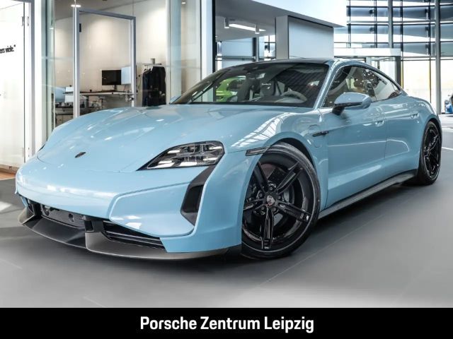 Porsche Taycan S Turbo