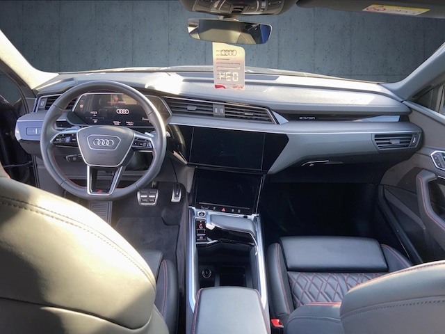 Audi Q8 e-tron 55 Quattro S-Line