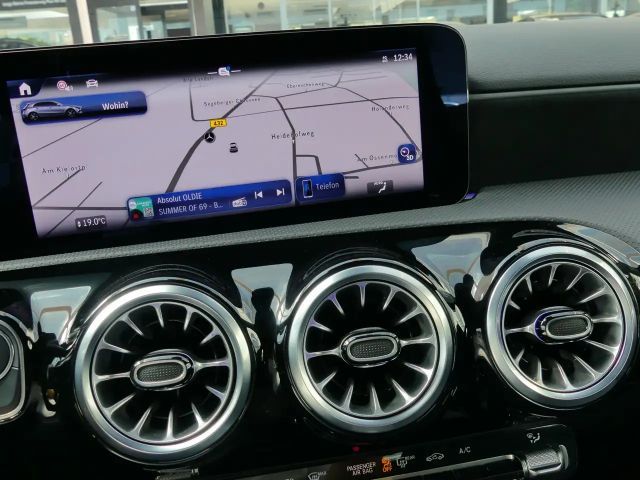 Mercedes-Benz A 200 AMG Line