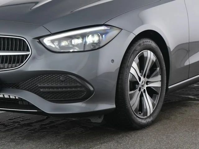 Mercedes-Benz C 180 AVANTGARDE Sedan