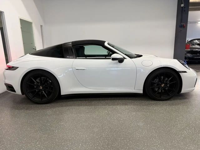 Porsche 911 4 Cabrio Targa