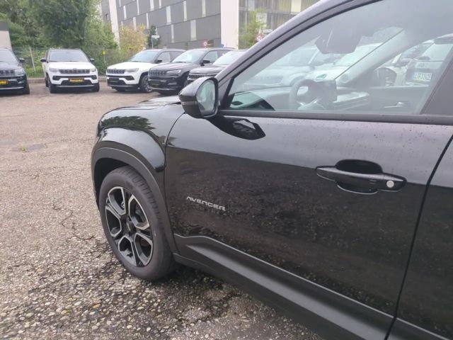 Jeep Avenger Full-Electric Summit