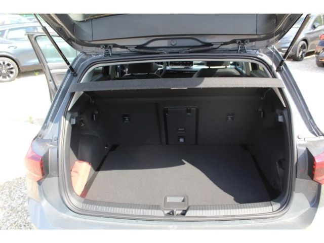 Volkswagen Golf 1.5 TSI DSG