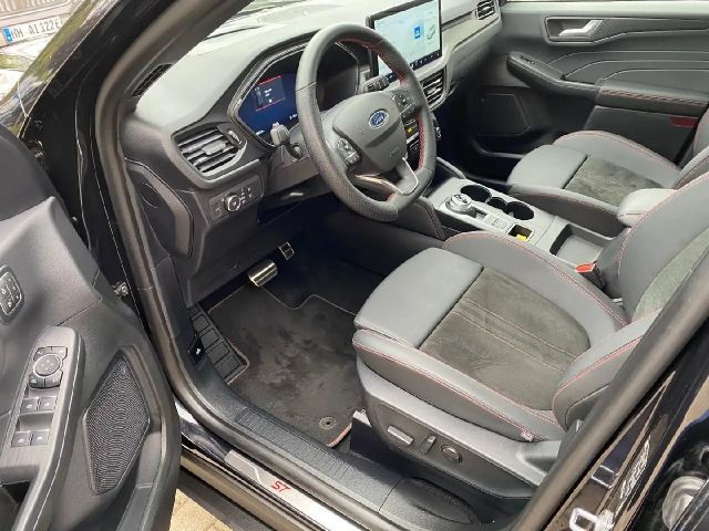 Ford Kuga Hybrid ST Line X