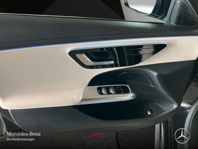 Mercedes-Benz E 200 AVANTGARDE Estate