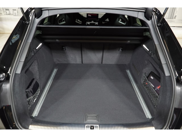 Audi RS4 Avant Quattro