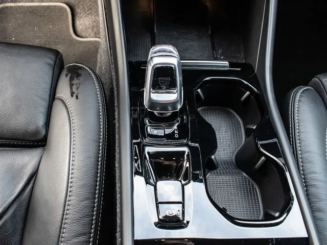 Volvo XC40 Dark Plus T5