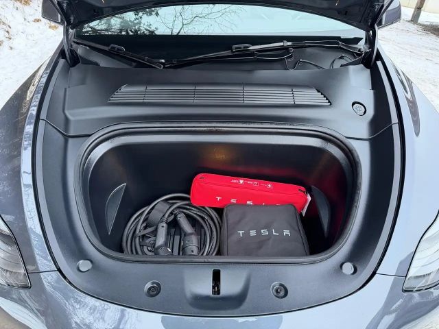 Tesla Model Y AWD Dual Motor Long Range