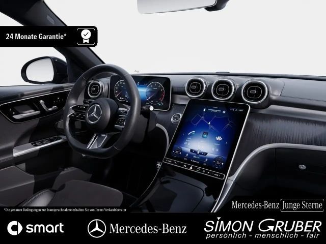 Mercedes-Benz C 200 AMG Line Sedan