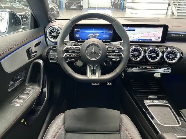 Mercedes-Benz CLA 35 AMG AMG Line Premium