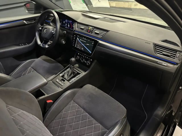 Skoda Superb 4x4 Combi Sportline