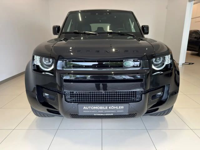 Land Rover Defender 110 D300 Dynamic HSE