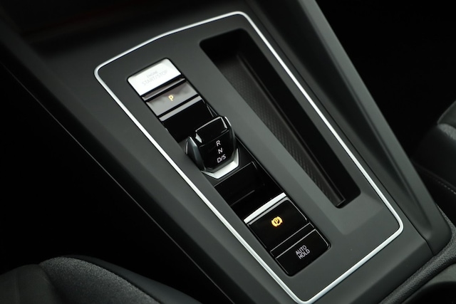 Volkswagen Golf 2.0 TDI DSG Golf VIII