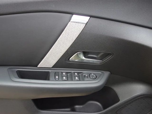 Citroën C4 PureTech Shine