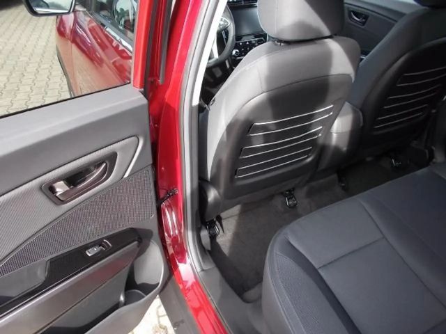 SsangYong Tivoli Grand Quarz1.5T Navi Sitzh. Kamera PDC