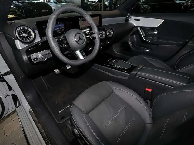 Mercedes-Benz A 200 AMG Line