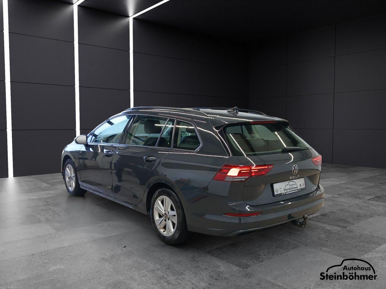 Volkswagen Golf 1.5 eTSI DSG Life Variant