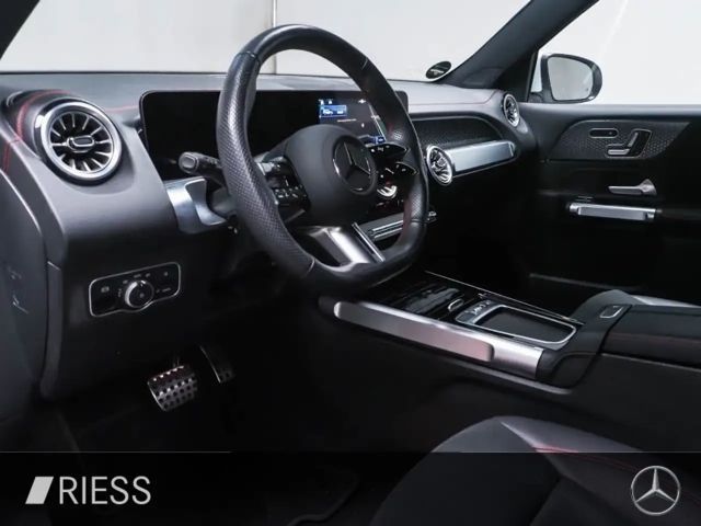 Mercedes-Benz EQB 350 4MATIC AMG Line Sedan